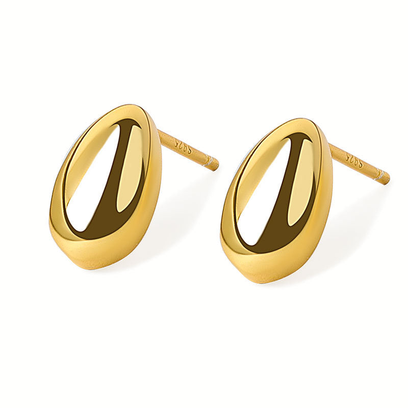 Lightweight Hoop Earrings Color Gold